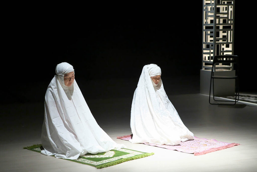 『NADIRAH』東京公演(撮影:青木司)